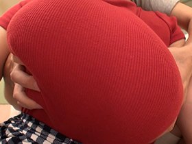 パイズリの天才 池袋のおっぱい専門ヘルスで12か月連続店内指名No.1の Kカップ爆乳娘を口説いて AVデビュー！　サンプル画像04